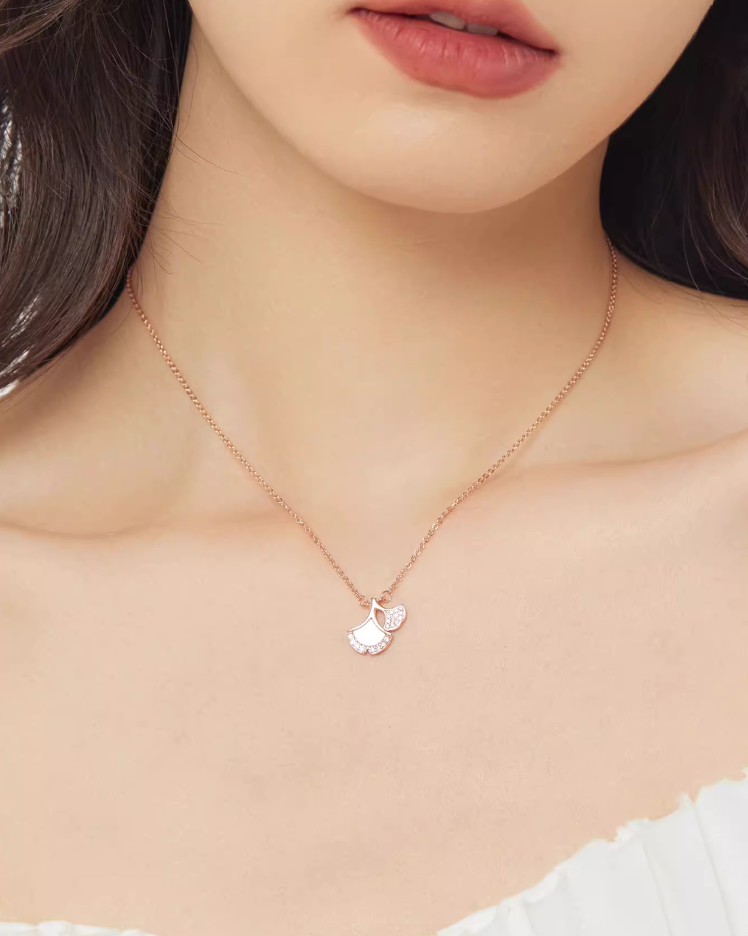 Ginkgo Motif Necklace OHO0011