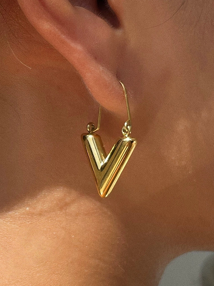 V Shape Gold Pierce WER0010